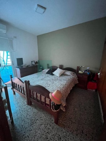 SE VENDE DUPLEX ZONA PARQUE URQUIZA CON COCHERA