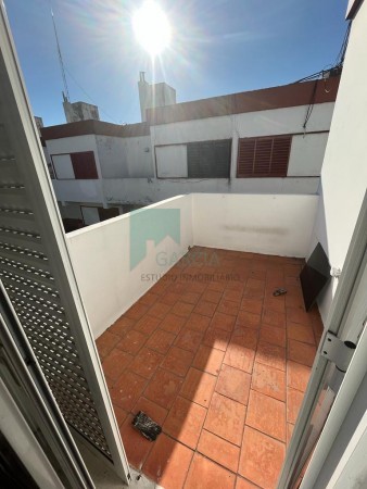 SE VENDE DUPLEX ZONA PARQUE URQUIZA CON COCHERA