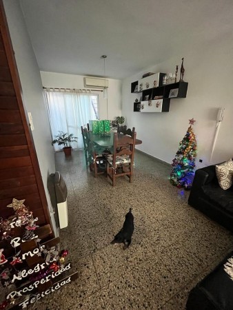 SE VENDE DUPLEX ZONA PARQUE URQUIZA CON COCHERA