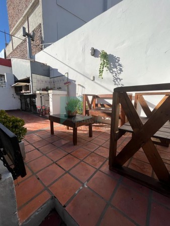 SE VENDE DUPLEX ZONA PARQUE URQUIZA CON COCHERA