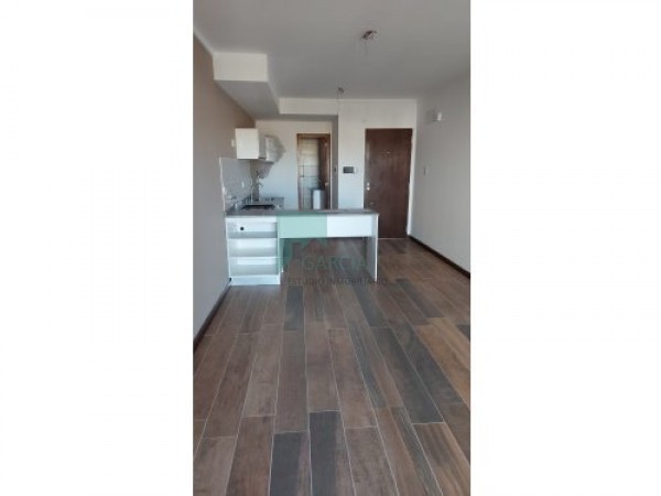 SE VENDE MONOAMBIENTE ZONA CENTRO