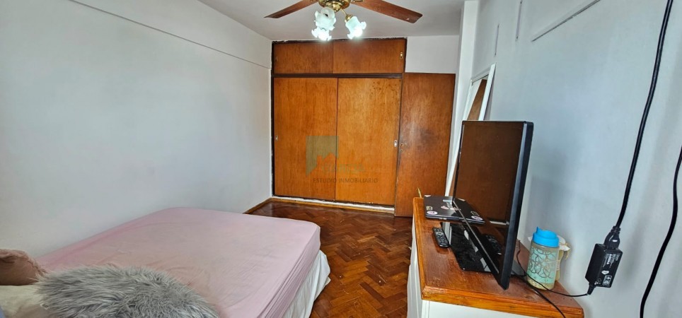 SE VENDE DEPARTAMENTO 3 DORMTORIOS Y COCHERA ZONA CENTRO