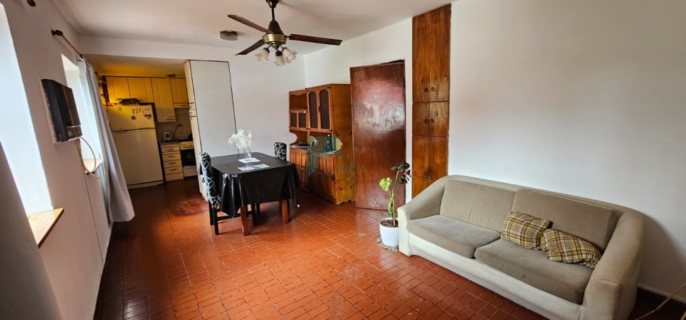 SE VENDE DEPARTAMENTO 3 DORMTORIOS Y COCHERA ZONA CENTRO