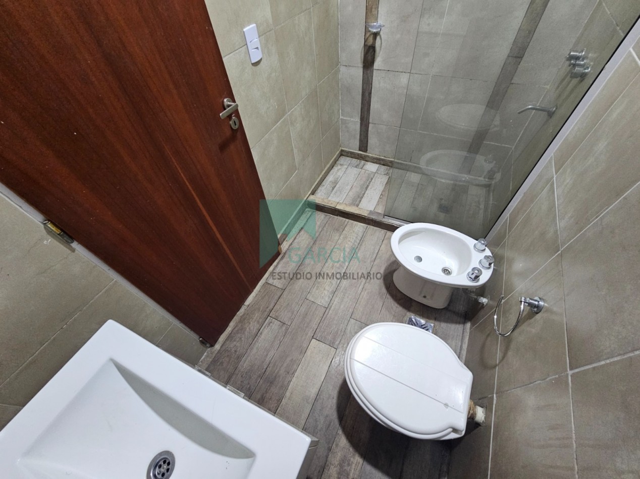 SE ALQUILA CASA DE 3 DORMITORIOS ZONA LA TOMA