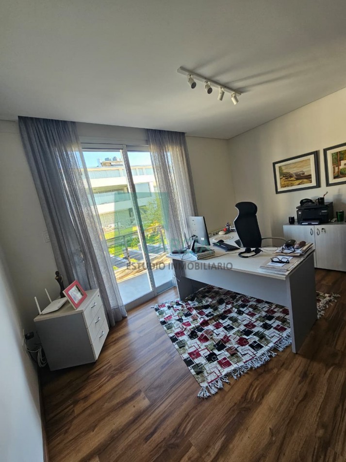 SE VENDE CASA ZONA ACCESO NORTE