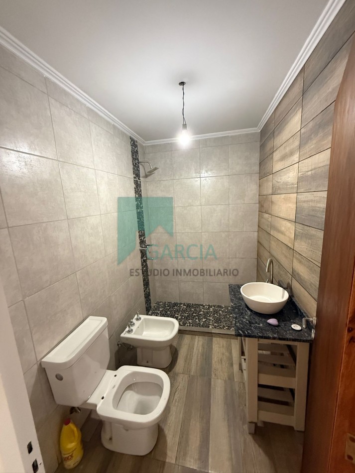 Se vende duplex zona Paracao