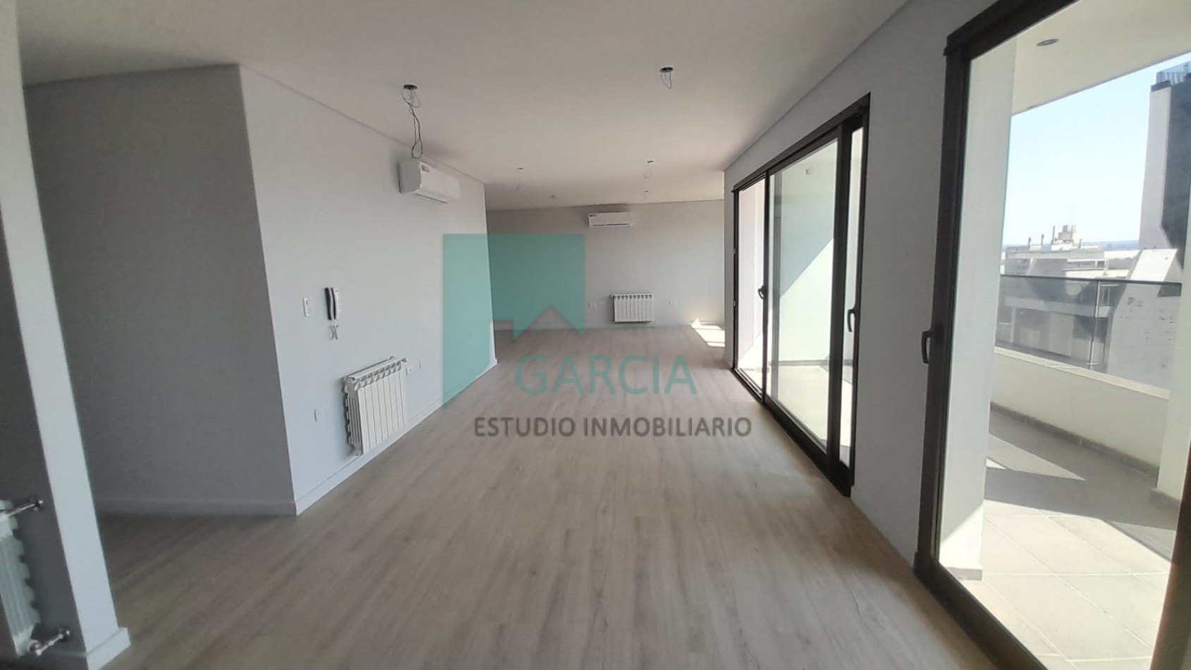 En venta piso tres dormitorios zona parque !