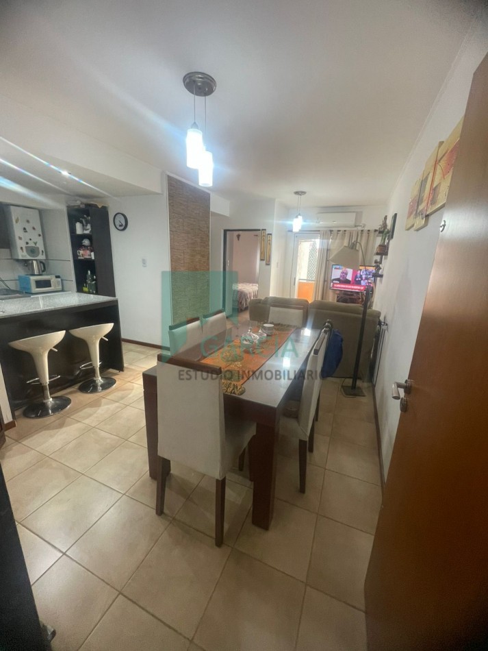 Se vende departamento de un dormitorio zona centro
