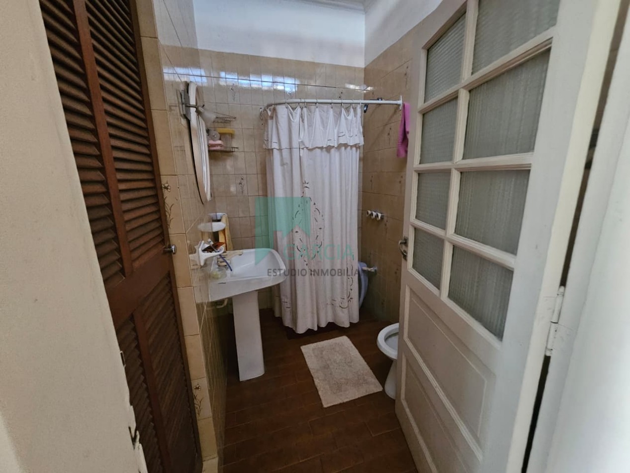 Se vende casa zona centro en una sola planta de tres dormitorios