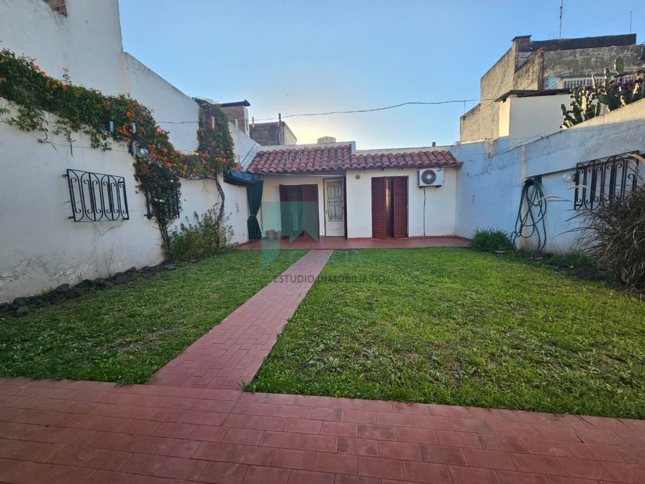 Se vende casa zona centro en una sola planta de tres dormitorios