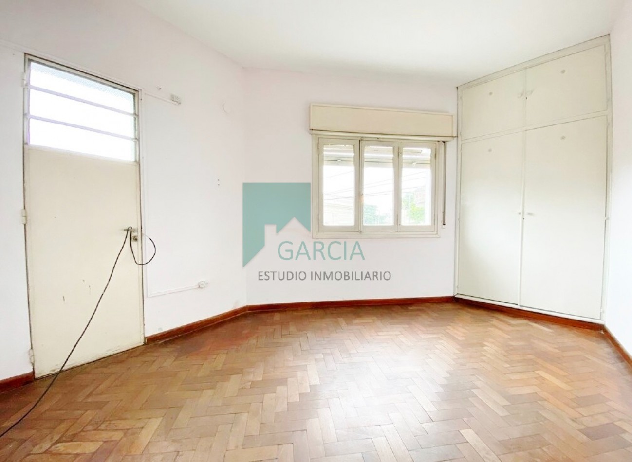 Vendo casa en Libertad y Bavio!