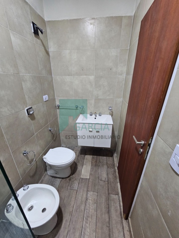 SE ALQUILA CASA DE 3 DORMITORIOS ZONA LA TOMA