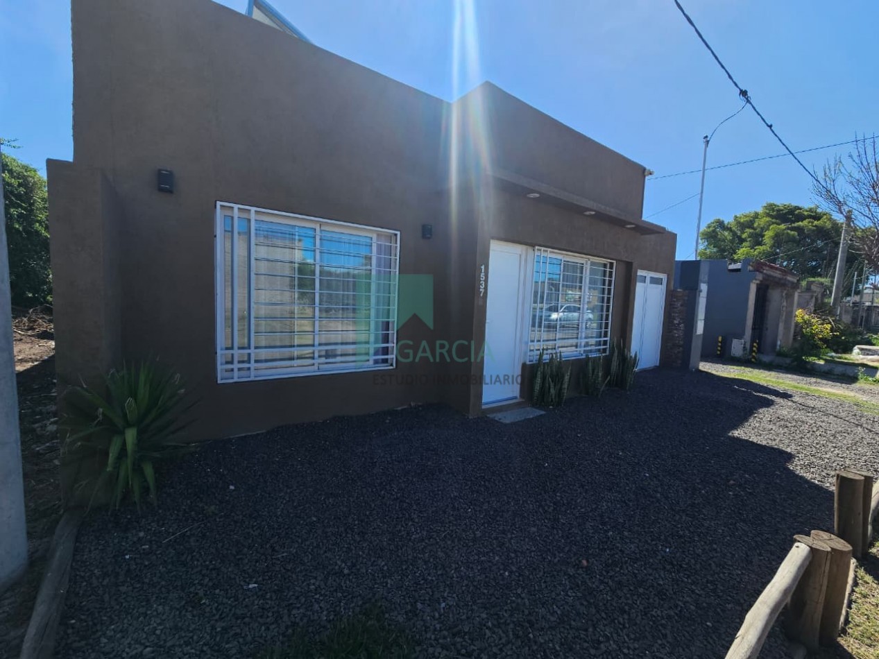 Vendo casa moderna zona Artigas y O Higgins