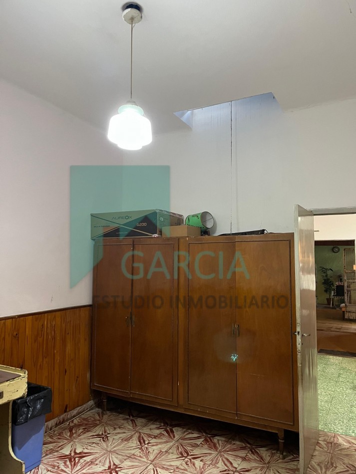 VENDO CASA EN CHACABUCO CASI PERON