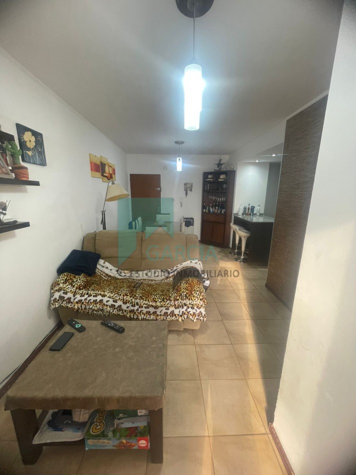 Se vende departamento de un dormitorio zona centro