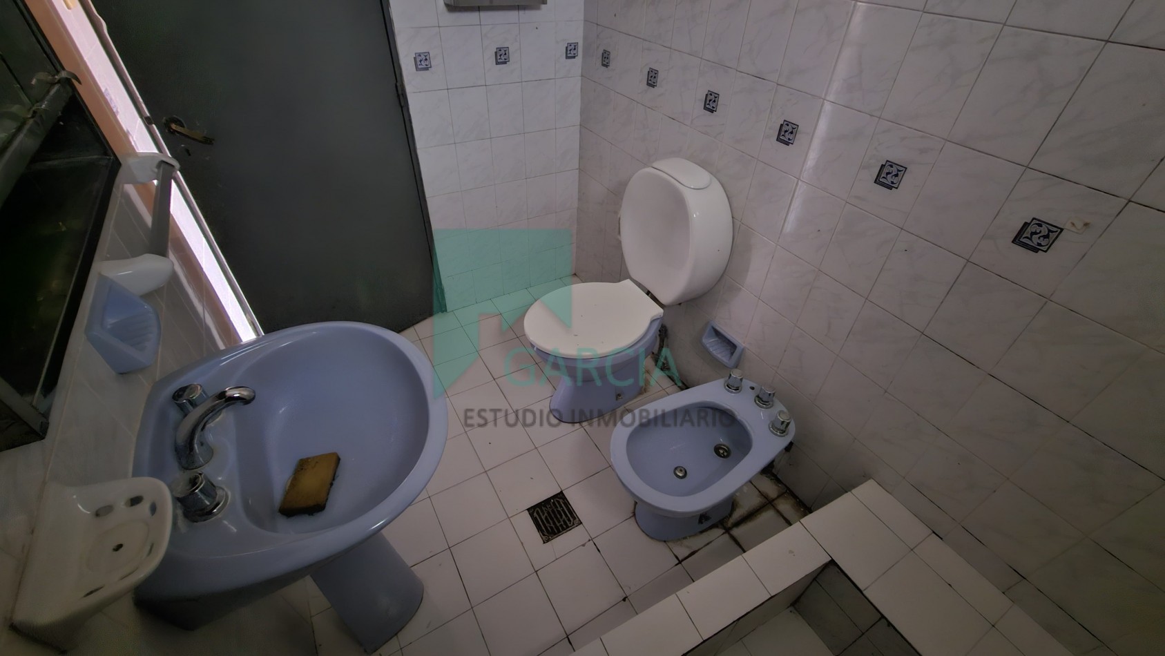 Vendo casa a reciclar zona Mexico y Patagonia