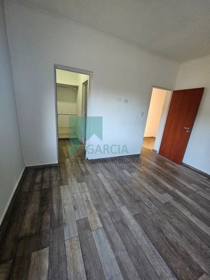 SE ALQUILA CASA DE 3 DORMITORIOS ZONA LA TOMA