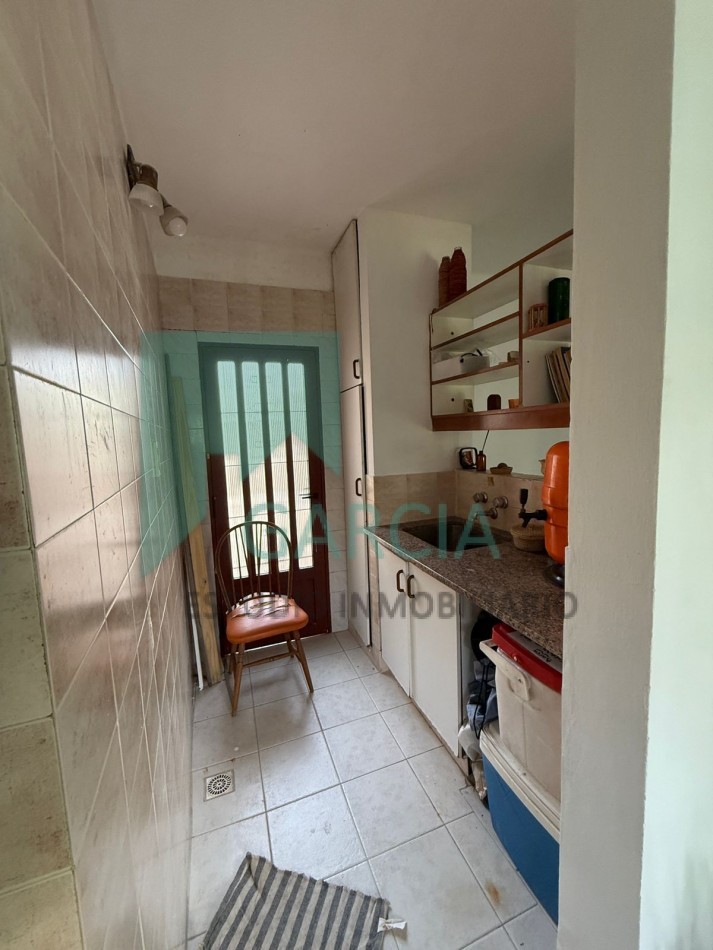 Se vende casa familiar dentro de bulevares