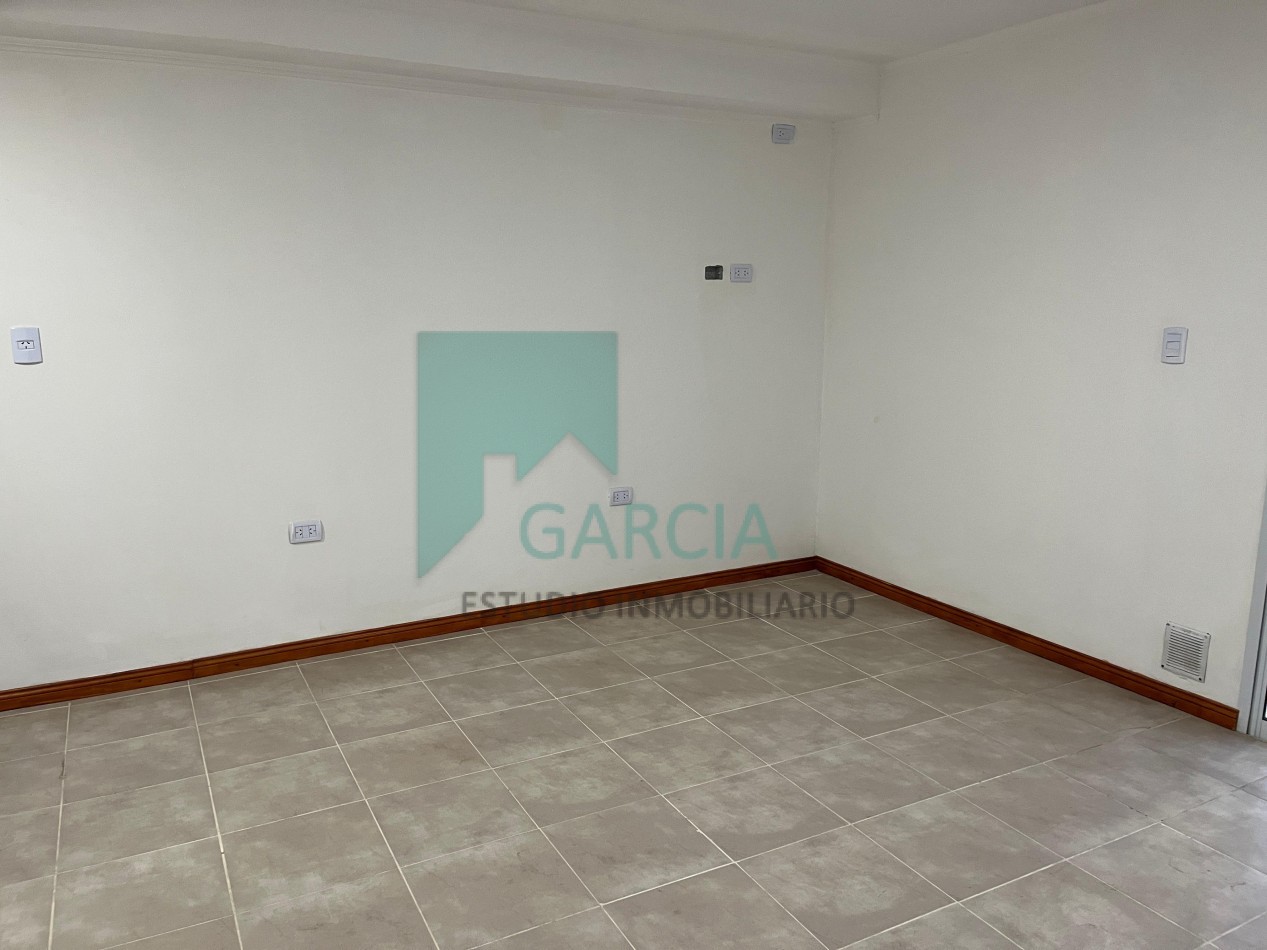 Vendo monoambiente a estrenar con balcon y ascesor zona Laprida y Patagonia.