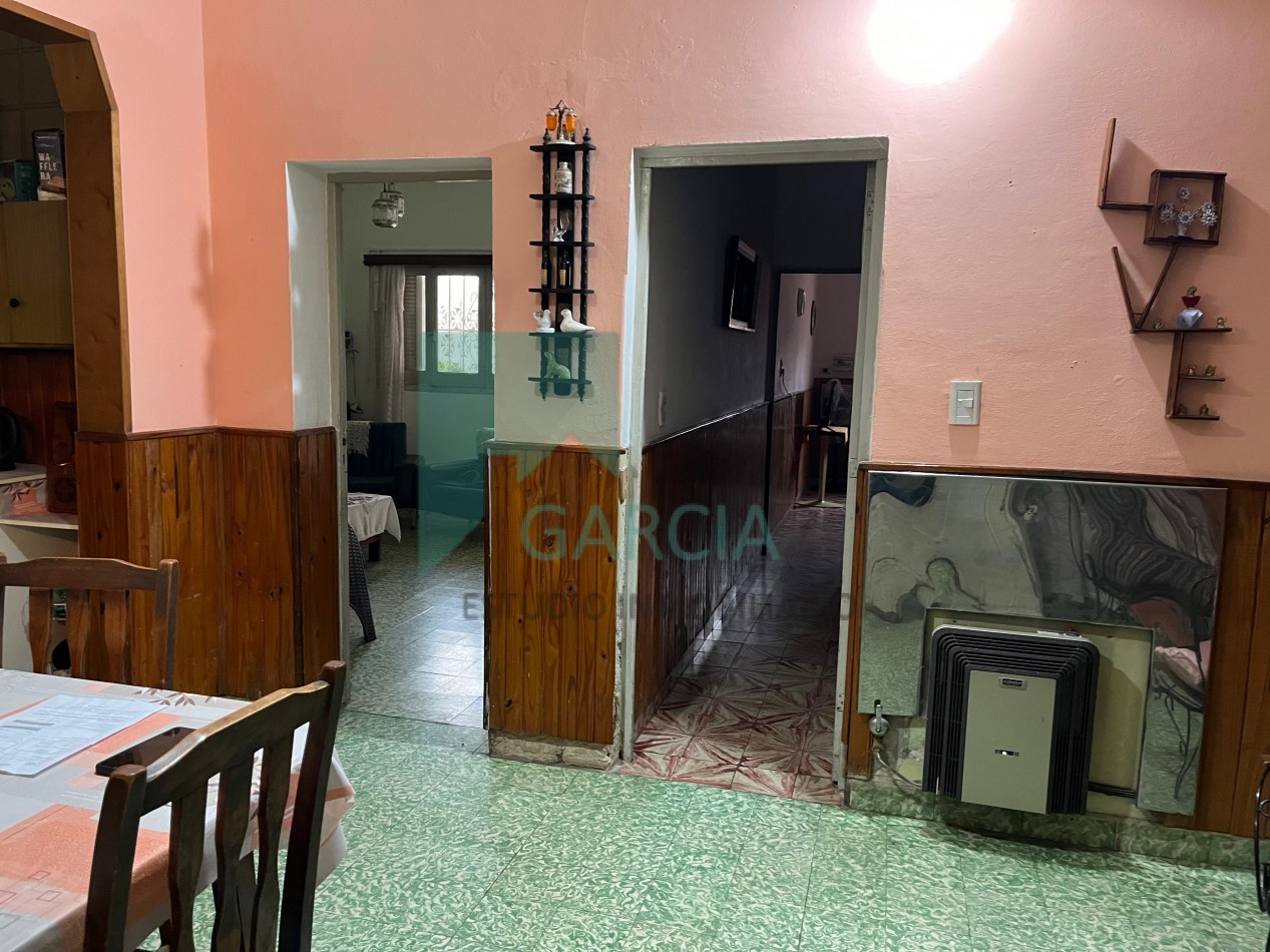 VENDO CASA EN CHACABUCO CASI PERON