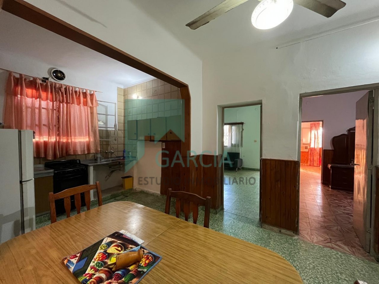 VENDO CASA EN CHACABUCO CASI PERON