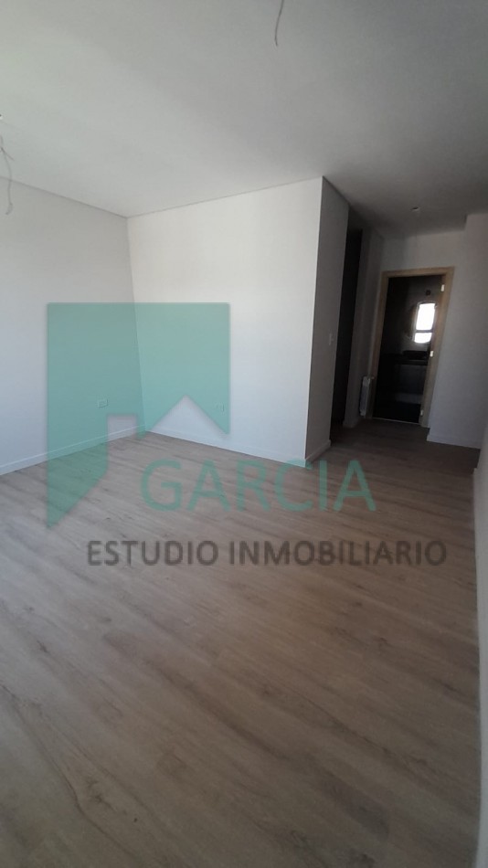 En venta piso tres dormitorios zona parque !