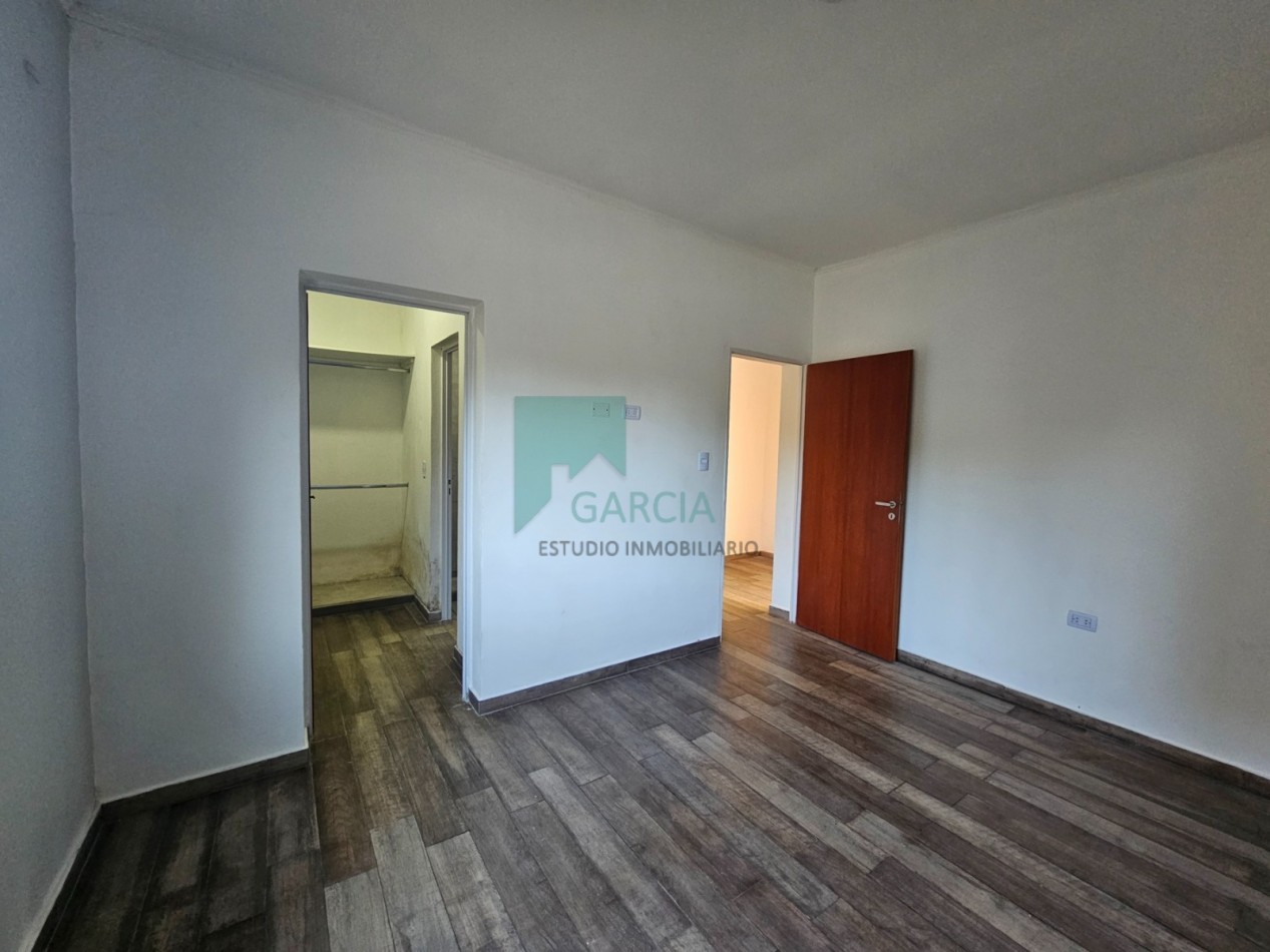 SE ALQUILA CASA DE 3 DORMITORIOS ZONA LA TOMA