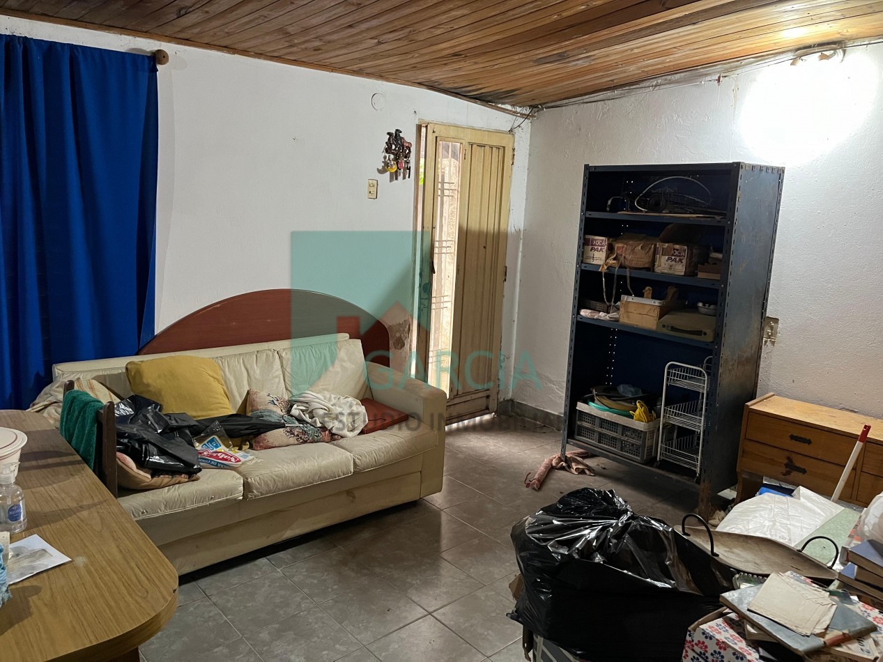 VENDO CASA EN CHACABUCO CASI PERON