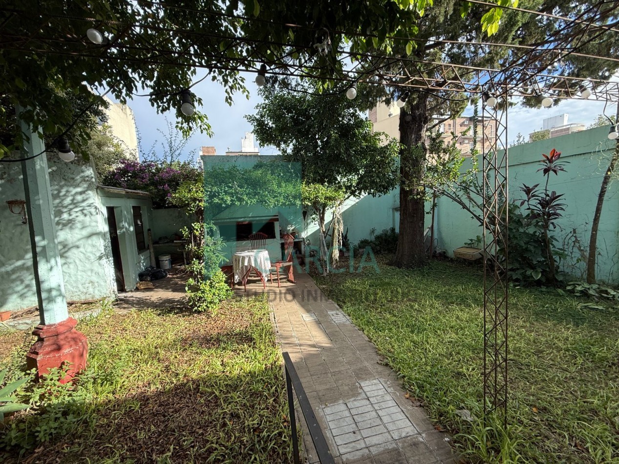 Se vende casa familiar dentro de bulevares