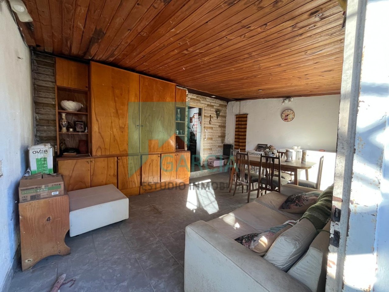 VENDO CASA EN CHACABUCO CASI PERON