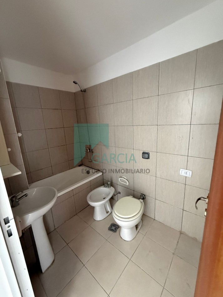 En venta departamento de un dormitorio , excelente vista , balcon corrido !