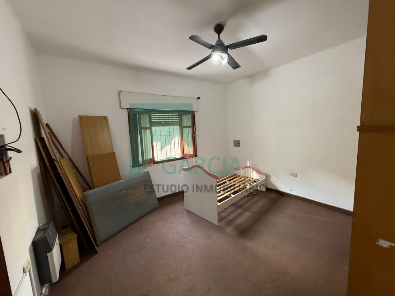 Se vende casa familiar dentro de bulevares