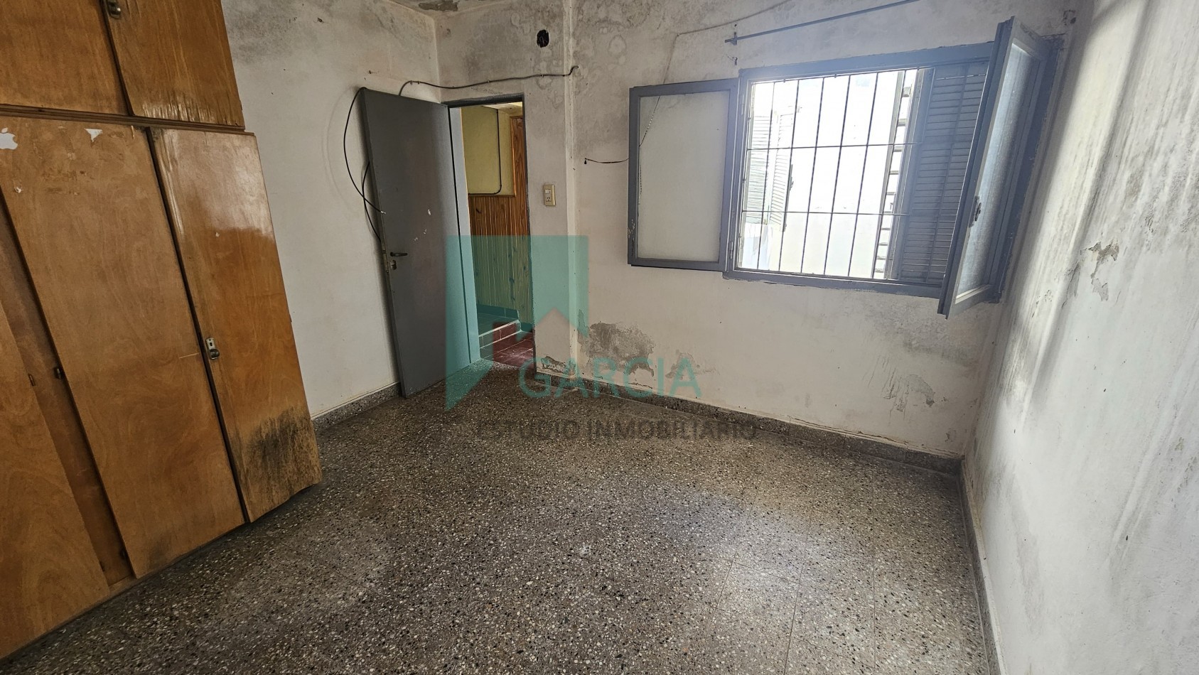 Vendo casa a reciclar zona Mexico y Patagonia