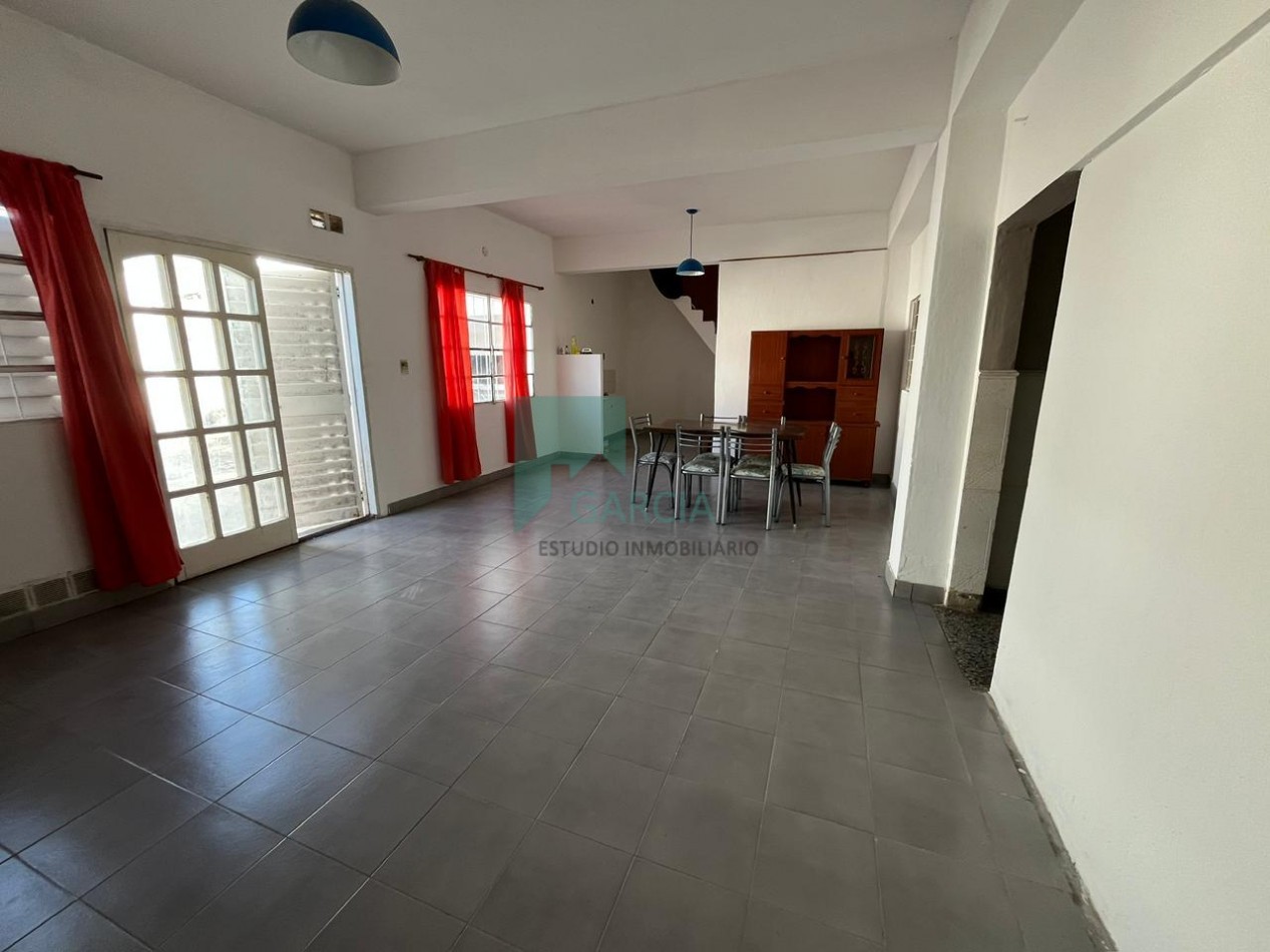 Alquilo casa amoblada sobre Garrigo casi Miguel