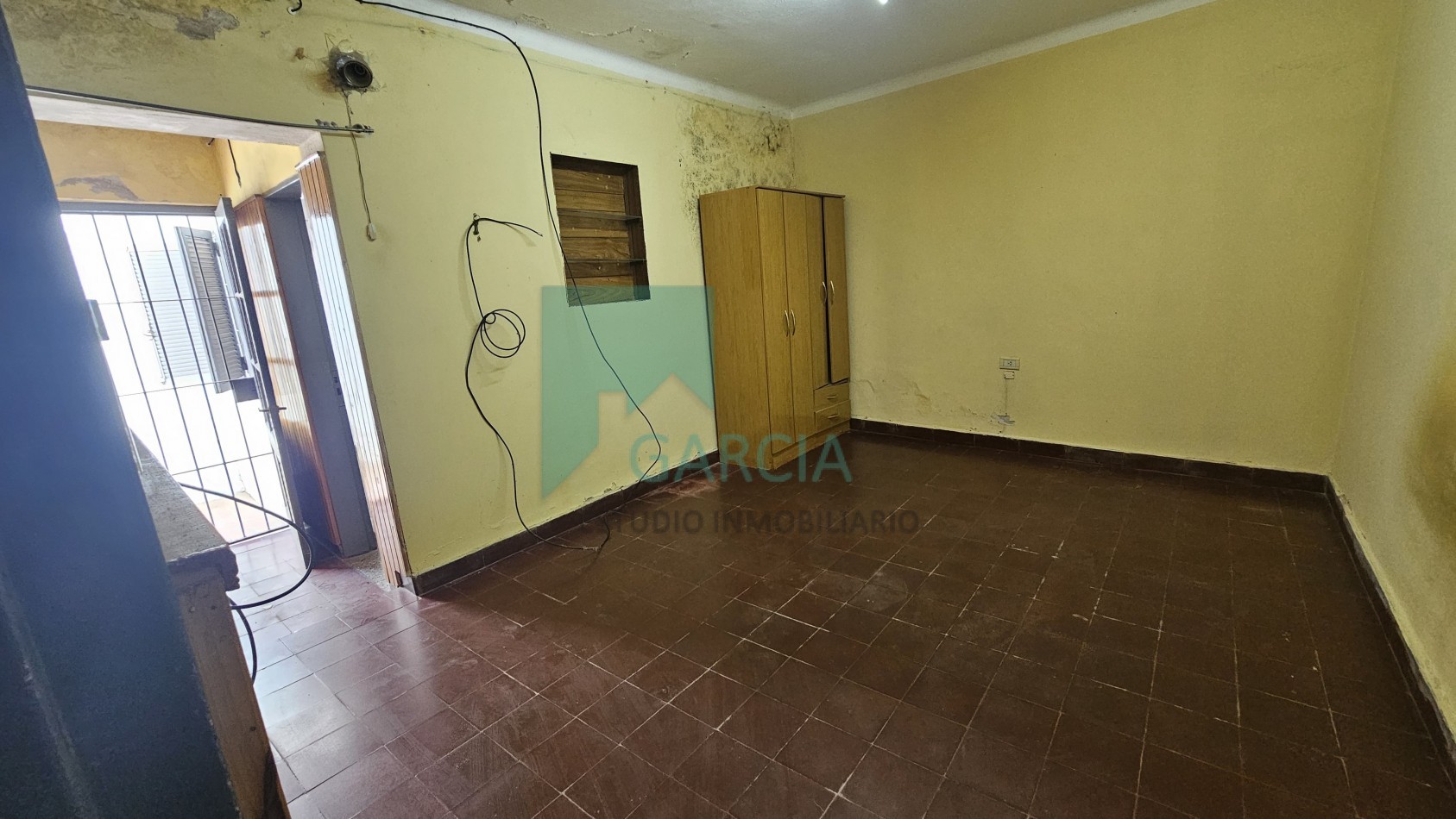 Vendo casa a reciclar zona Mexico y Patagonia