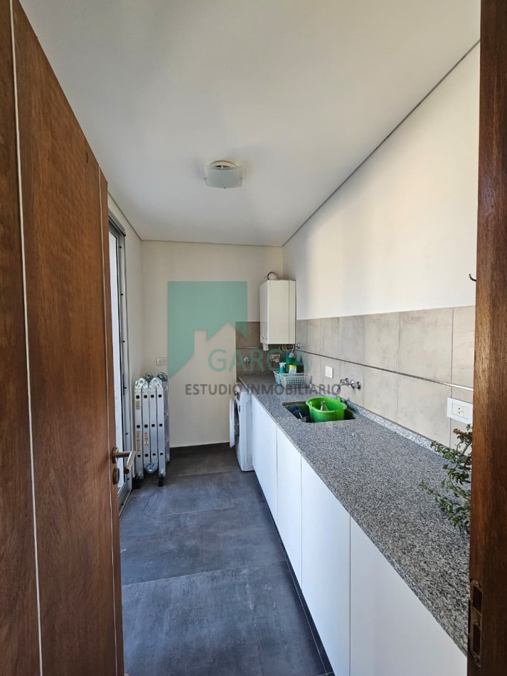SE VENDE CASA ZONA ACCESO NORTE