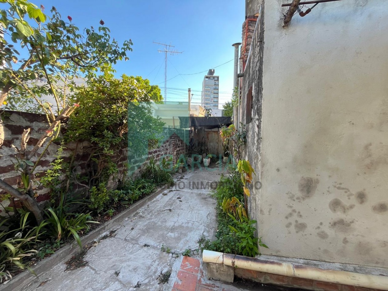 VENDO CASA EN CHACABUCO CASI PERON