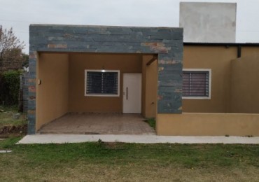 VENDO CASA A ESTRENAR PLANTA BAJA B° CERRADO AV. DE LAS AMERICAS!