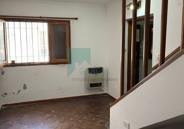 RETASADO ! VENDO CASA ZONA CENTRO 