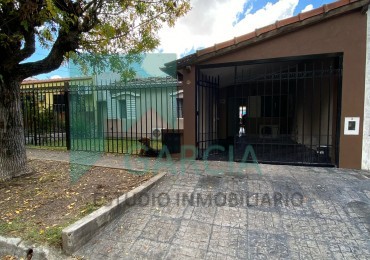 VENDO CASA ZONA B° MERCANTIL 