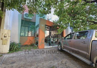 SE VENDE CASA ZONA CENTRO LISTA PARA ENTRAR A VIVIR
