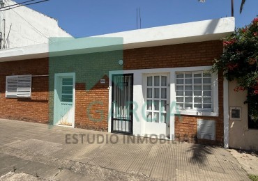 Se vende casa Barrio Santa Lucia
